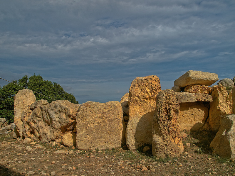 Ħaġar Qim, Megalithic Temple
        
